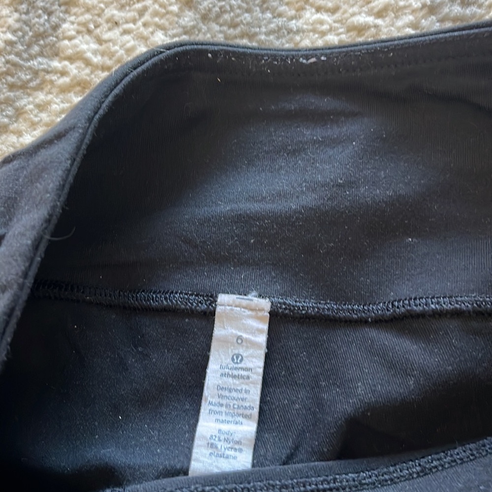 Lululemon crop - Picture 3 of 4